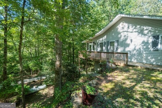 55 Santa Pera Dr, Cleveland, GA 30528