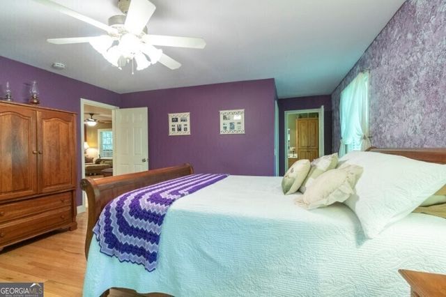 55 Santa Pera Dr, Cleveland, GA 30528