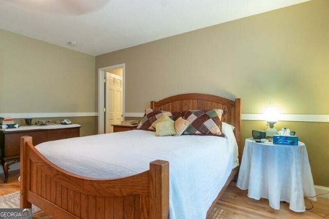 55 Santa Pera Dr, Cleveland, GA 30528