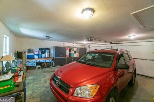 55 Santa Pera Dr, Cleveland, GA 30528