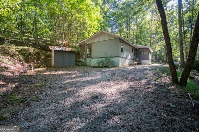 55 Santa Pera Dr, Cleveland, GA 30528