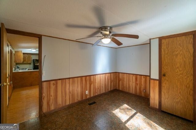 55 Santa Pera Dr, Cleveland, GA 30528