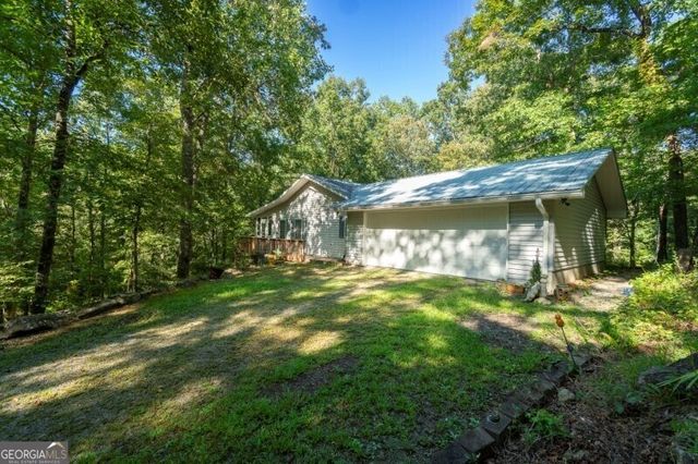 55 Santa Pera Dr, Cleveland, GA 30528