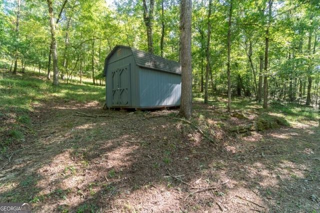 55 Santa Pera Dr, Cleveland, GA 30528