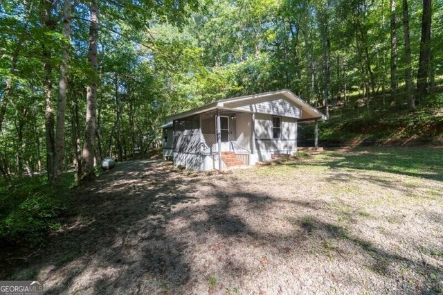 55 Santa Pera Dr, Cleveland, GA 30528