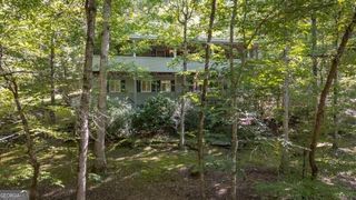 55 Santa Pera Dr, Cleveland, GA 30528