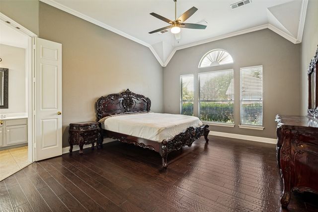 2401 Brown Bear Way, Euless, TX 76039