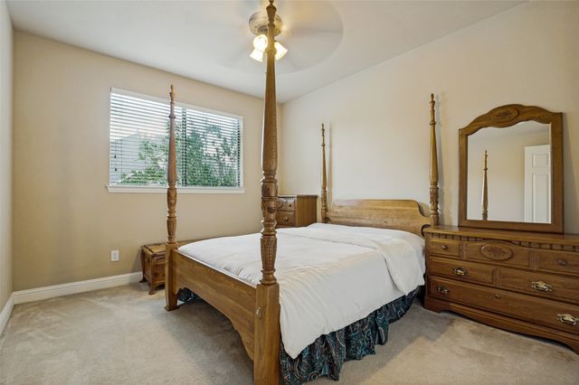 2401 Brown Bear Way, Euless, TX 76039