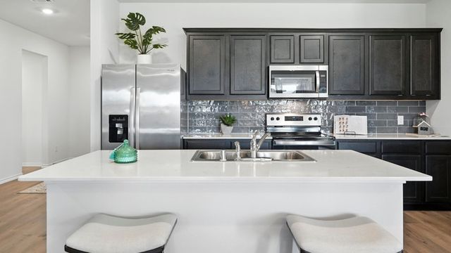 1911 Reveille Way, Terrell, TX 75160