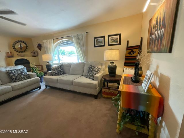616 S Fremont Circle, Green Valley, AZ 85614