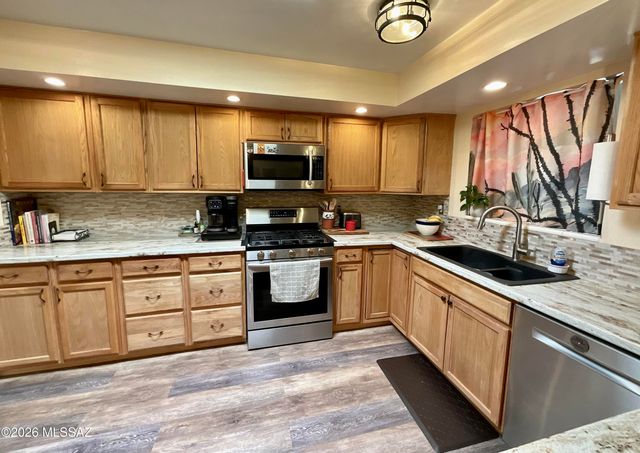 616 S Fremont Circle, Green Valley, AZ 85614
