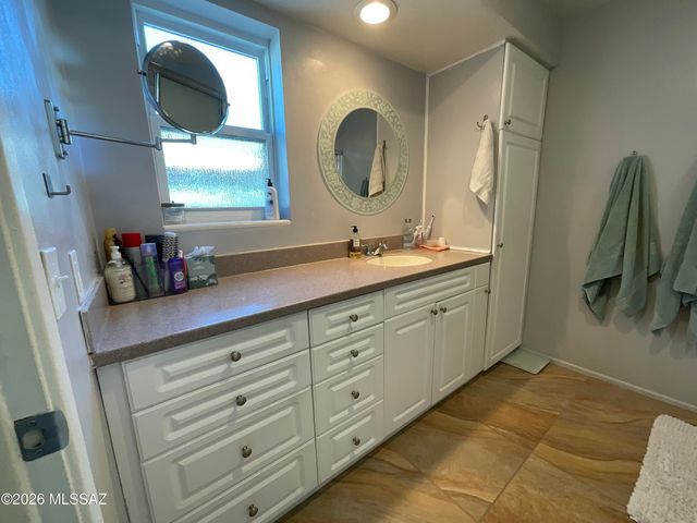 616 S Fremont Circle, Green Valley, AZ 85614