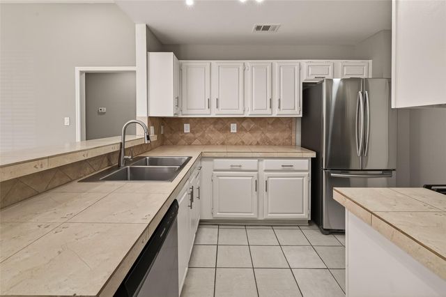 10810 Umber Court, Houston, TX 77099