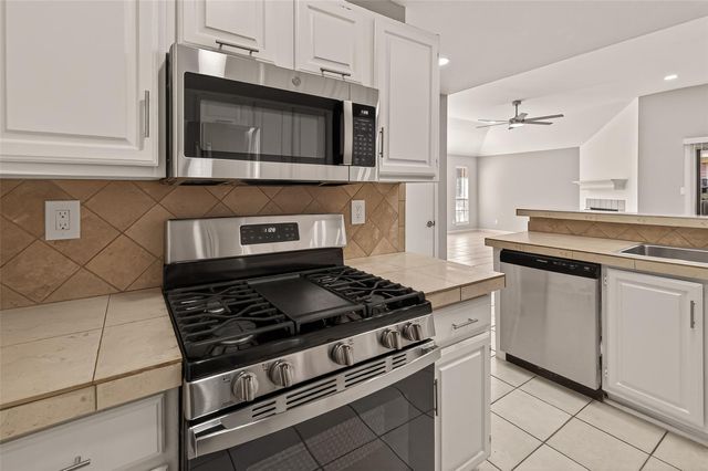 10810 Umber Court, Houston, TX 77099