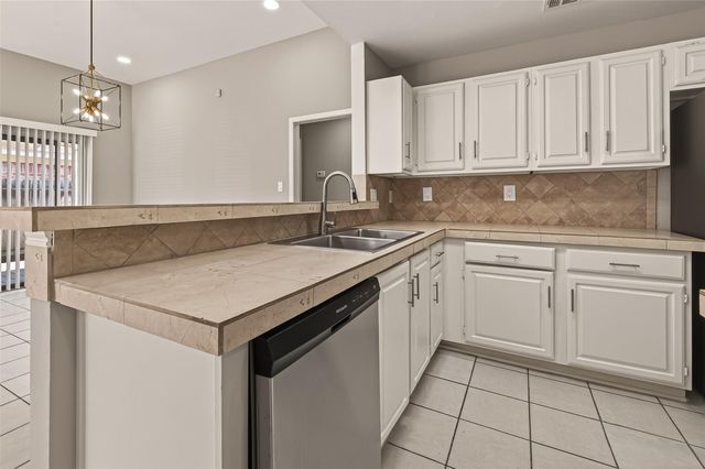 10810 Umber Court, Houston, TX 77099