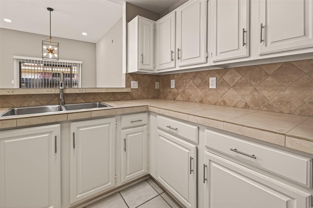 Image 10 of property listing at 10810 Umber Court, Houston, TX 77099