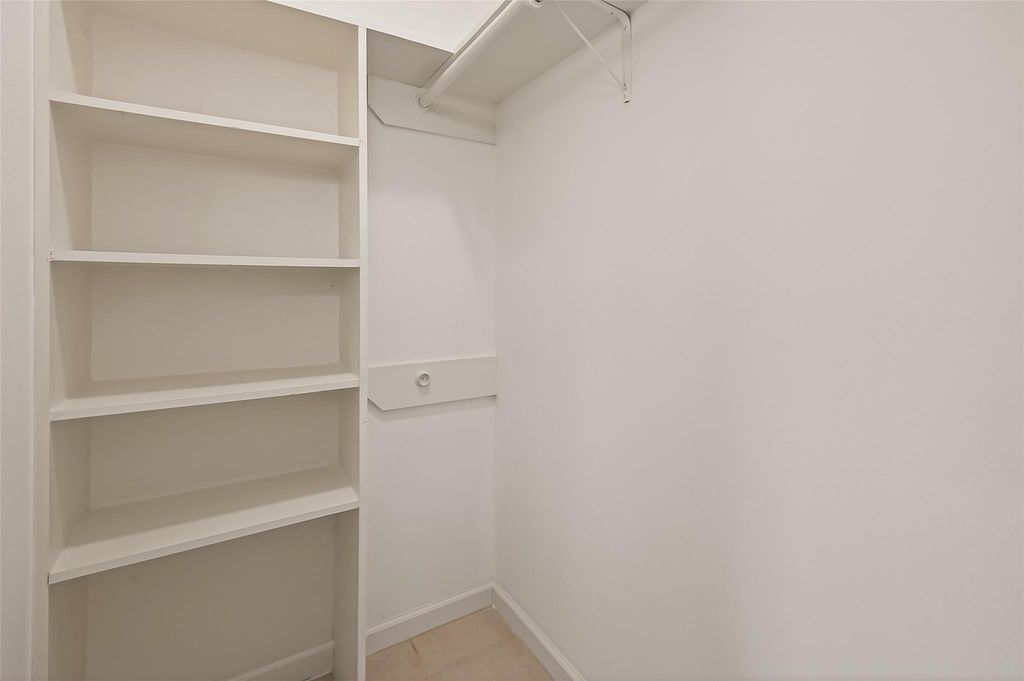 Image 33 of property listing at 10810 Umber Court, Houston, TX 77099