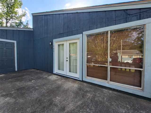 121 Harbour Lane, Coldspring, TX 77331