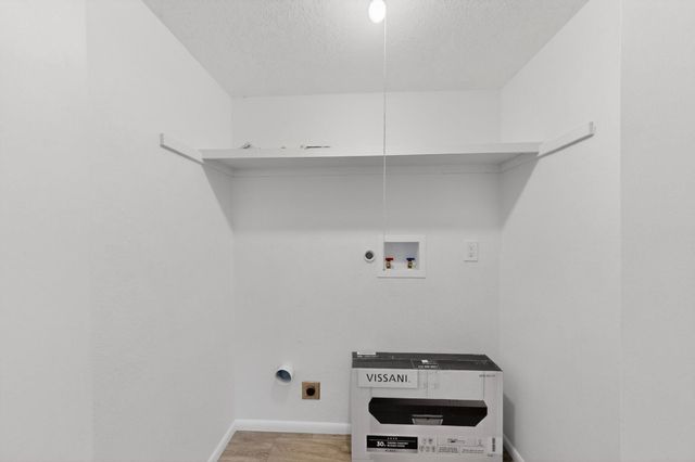 241 Burma Drive NE, Albuquerque, NM 87123