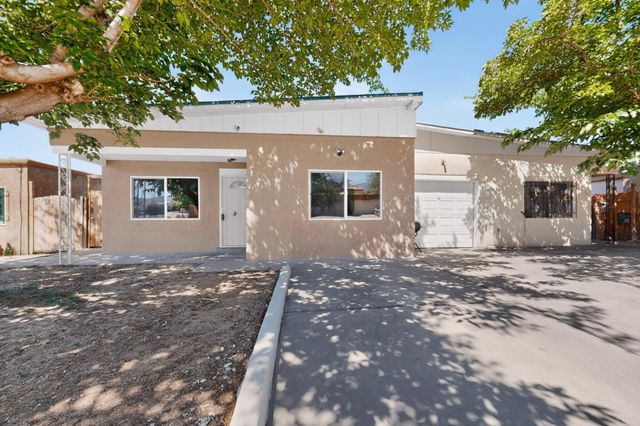 241 Burma Drive NE, Albuquerque, NM 87123