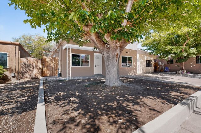 241 Burma Drive NE, Albuquerque, NM 87123