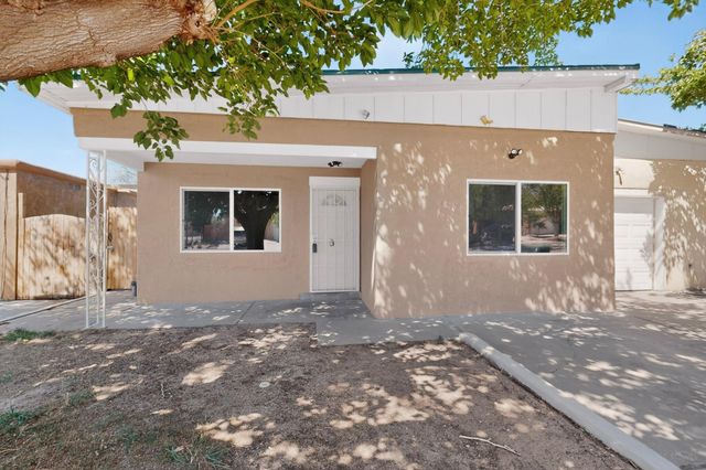241 Burma Drive NE, Albuquerque, NM 87123