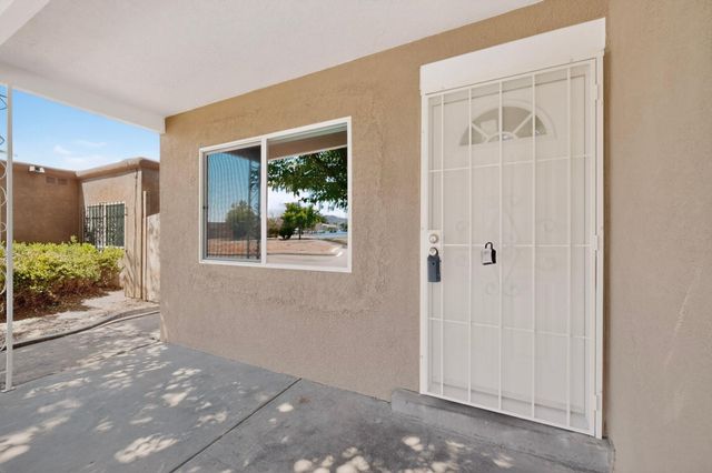 241 Burma Drive NE, Albuquerque, NM 87123