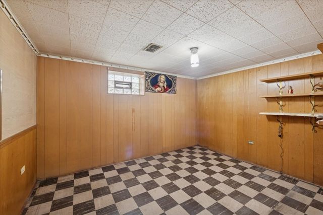 4647 N Newland Avenue, Harwood Heights, IL 60706