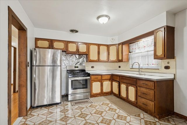 4647 N Newland Avenue, Harwood Heights, IL 60706