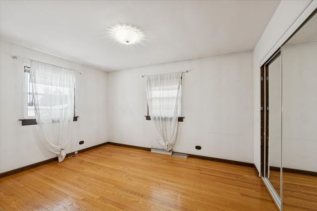 4647 N Newland Avenue, Harwood Heights, IL 60706