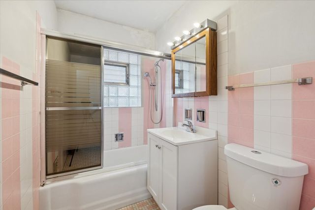 4647 N Newland Avenue, Harwood Heights, IL 60706