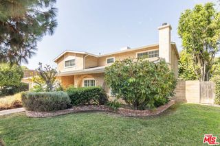 9625 Yolanda Avenue, Northridge, CA 91324