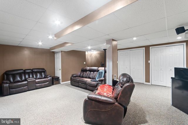 26 COBBLESTONE DR, New Castle, DE 19720