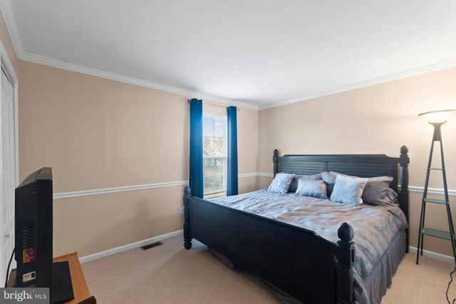 26 COBBLESTONE DR, New Castle, DE 19720