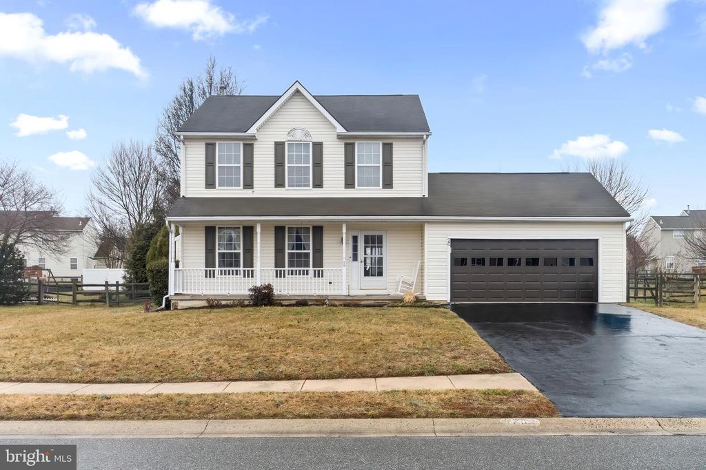 26 COBBLESTONE DR, New Castle, DE 19720