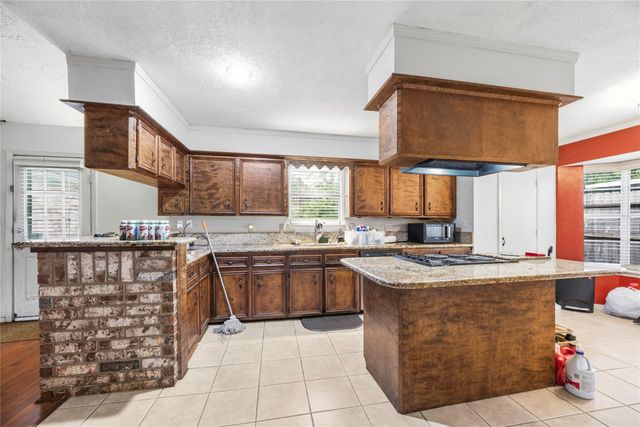 25703 Mill Pond Lane, Spring, TX 77373