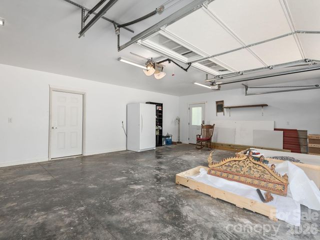 105 Upper Grove Lane, Weaverville, NC 28787