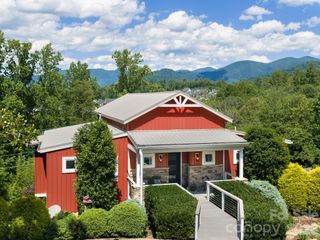 105 Upper Grove Lane, Weaverville, NC 28787