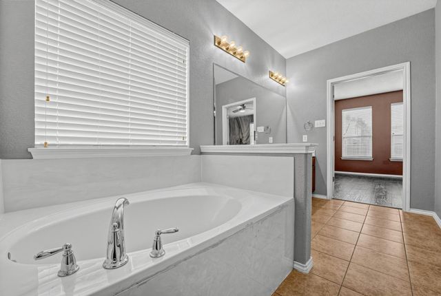 4429 Rolling Water DR, Pflugerville, TX 78660