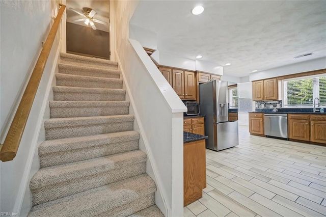 124 Holloway DR, Smithfield, VA 23430