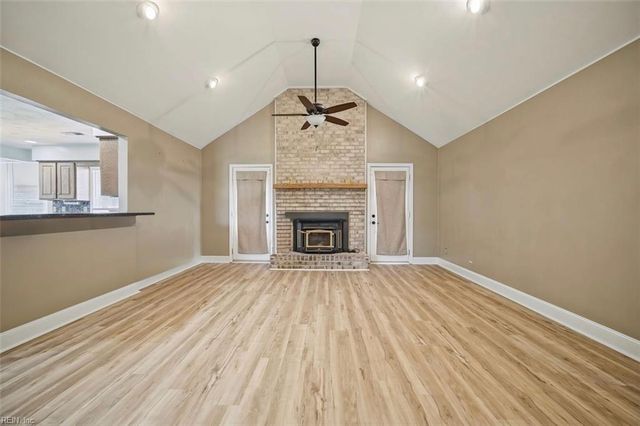 124 Holloway DR, Smithfield, VA 23430