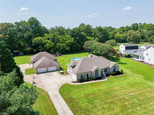124 Holloway DR, Smithfield, VA 23430
