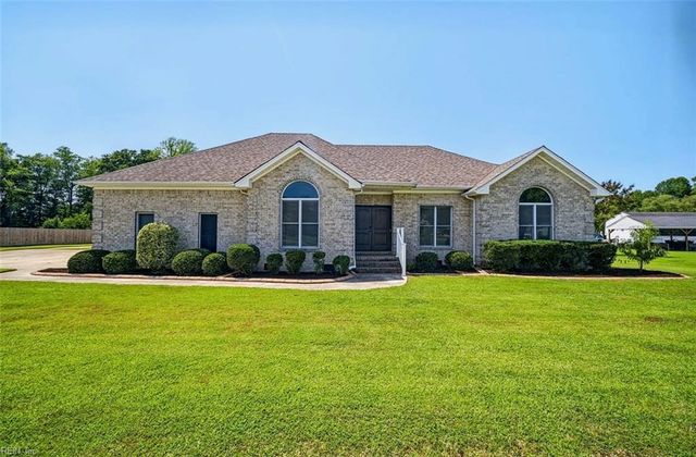 124 Holloway DR, Smithfield, VA 23430