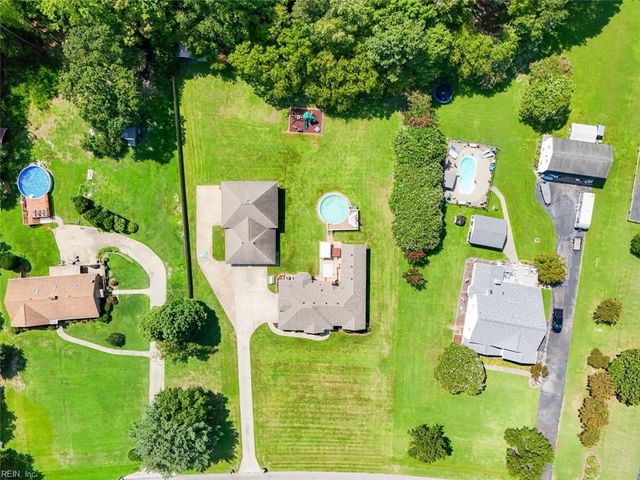 124 Holloway DR, Smithfield, VA 23430