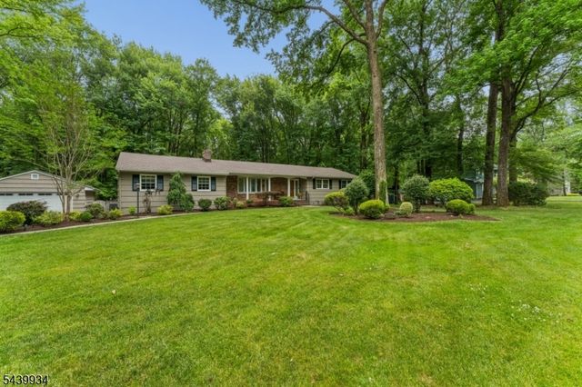 1272 Sleepy Hollow Ln, Scotch Plains Twp., NJ 07076