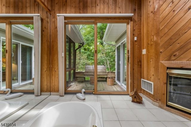 1272 Sleepy Hollow Ln, Scotch Plains Twp., NJ 07076
