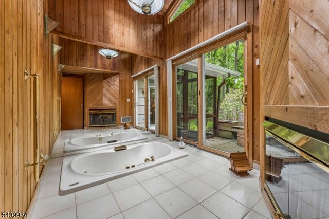 1272 Sleepy Hollow Ln, Scotch Plains Twp., NJ 07076