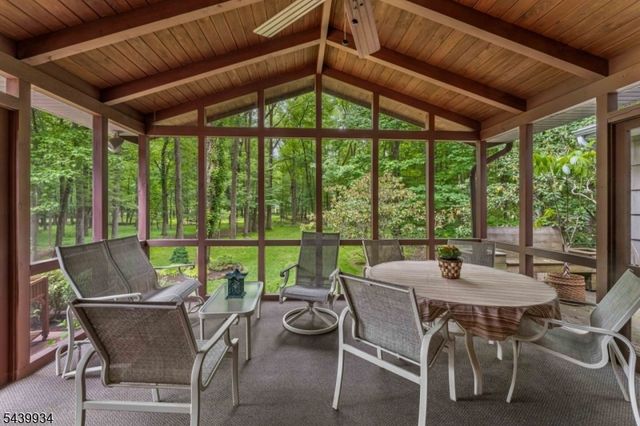 1272 Sleepy Hollow Ln, Scotch Plains Twp., NJ 07076