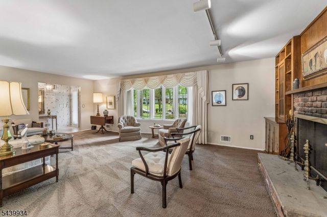 1272 Sleepy Hollow Ln, Scotch Plains Twp., NJ 07076