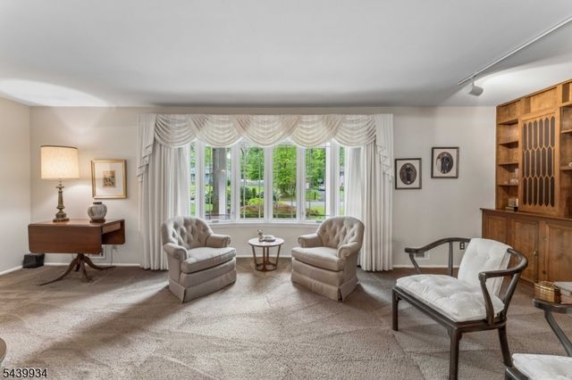 1272 Sleepy Hollow Ln, Scotch Plains Twp., NJ 07076